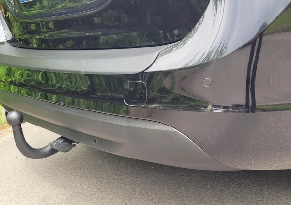 Volvo V60 cena 29800 przebieg: 254000, rok produkcji 2011 z Opoczno małe 436